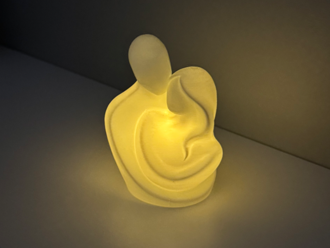 Escultura para Lâmpada LED 'Nosso Amor Iluminado"
